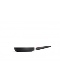 Sartén Woll NOWO Titanium 24 cm perfil lateral aluminio fundido fondo 8 mm
