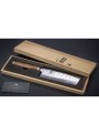 Nakiri KAI Shun Premier TDM-1742 14 cm en su caja de presentación original